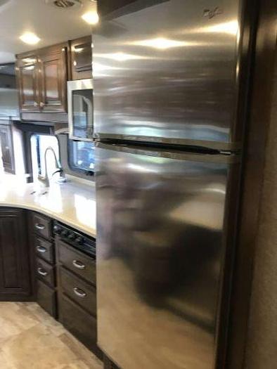 Used 2017 Thor Motor Coach Palazzo 36.1