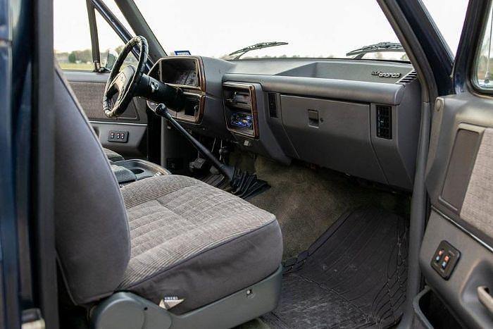 Used 1990 Ford Bronco XLT