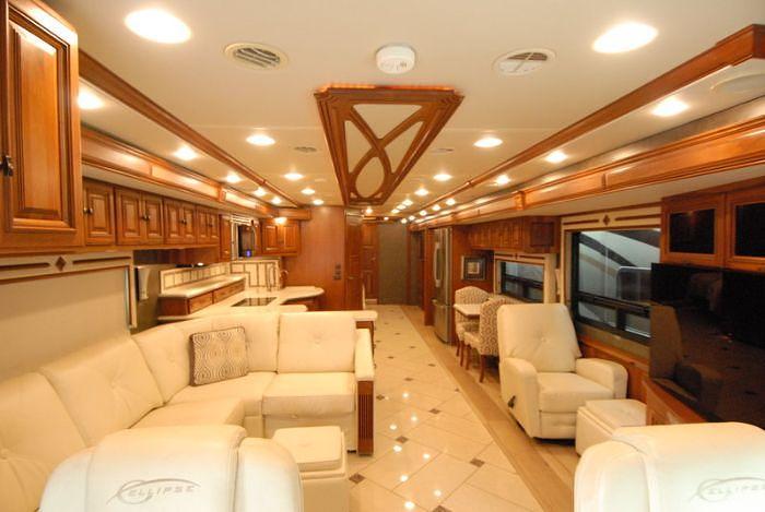 Used 2015 Winnebago Ellipse 42QD