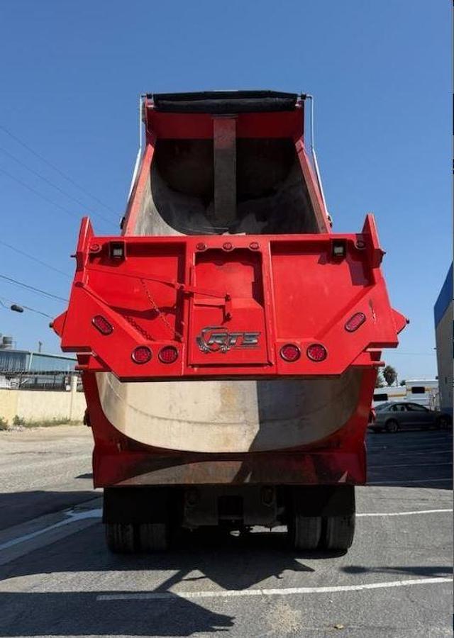 Used 2015 Peterbilt 579 End Dump Truck