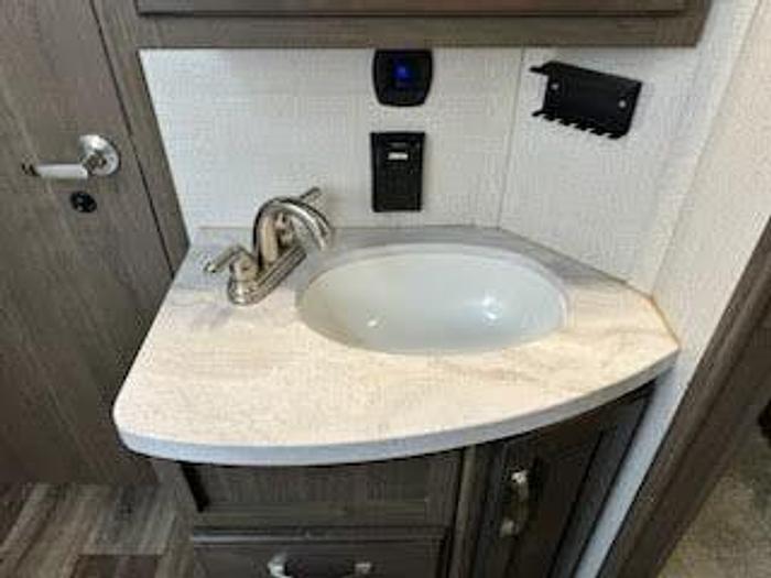 Used 2021 Keystone Cougar 364BHL