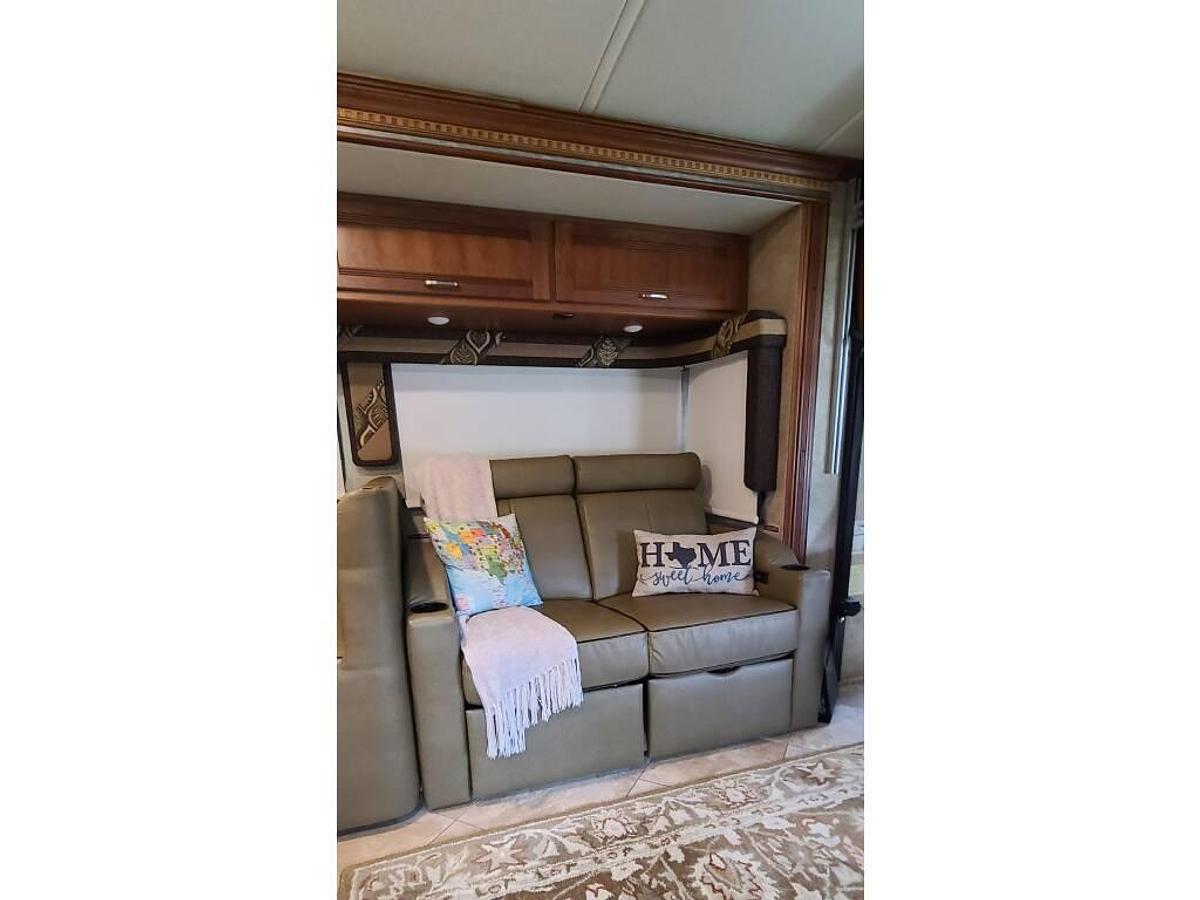 Used 2017 Winnebago Forza 34T