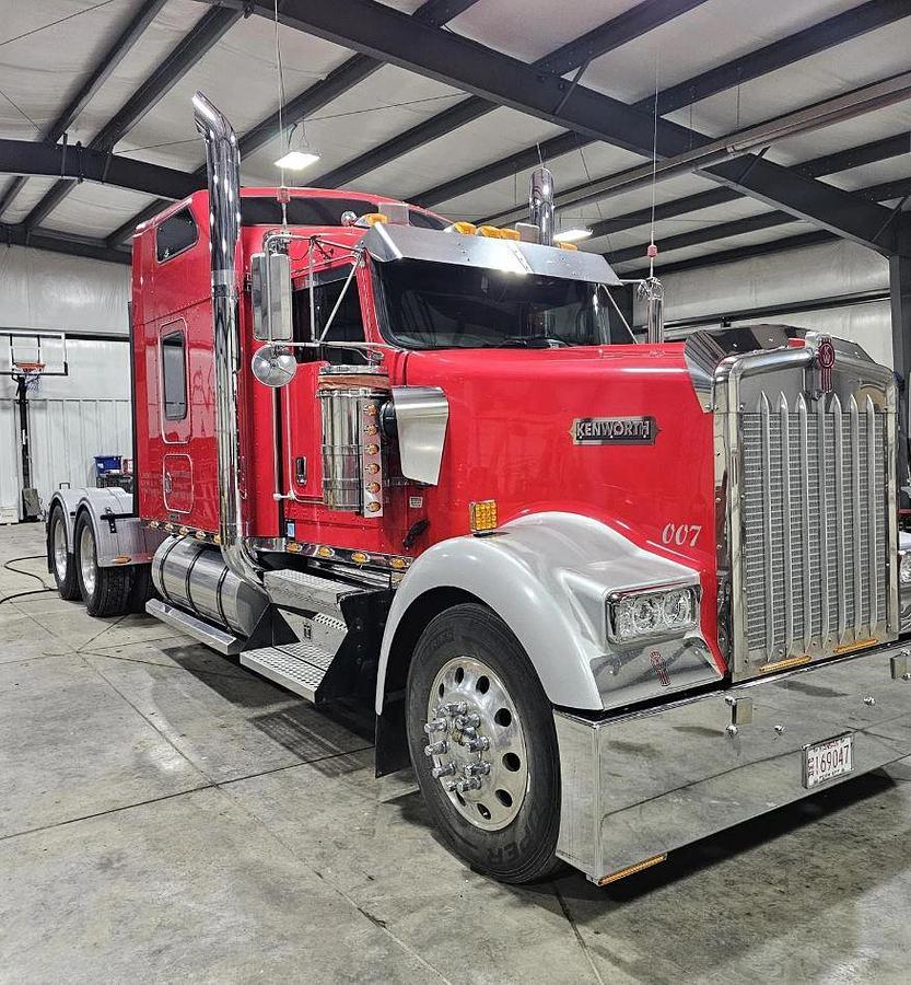 Used 2007 Kenworth W900L
