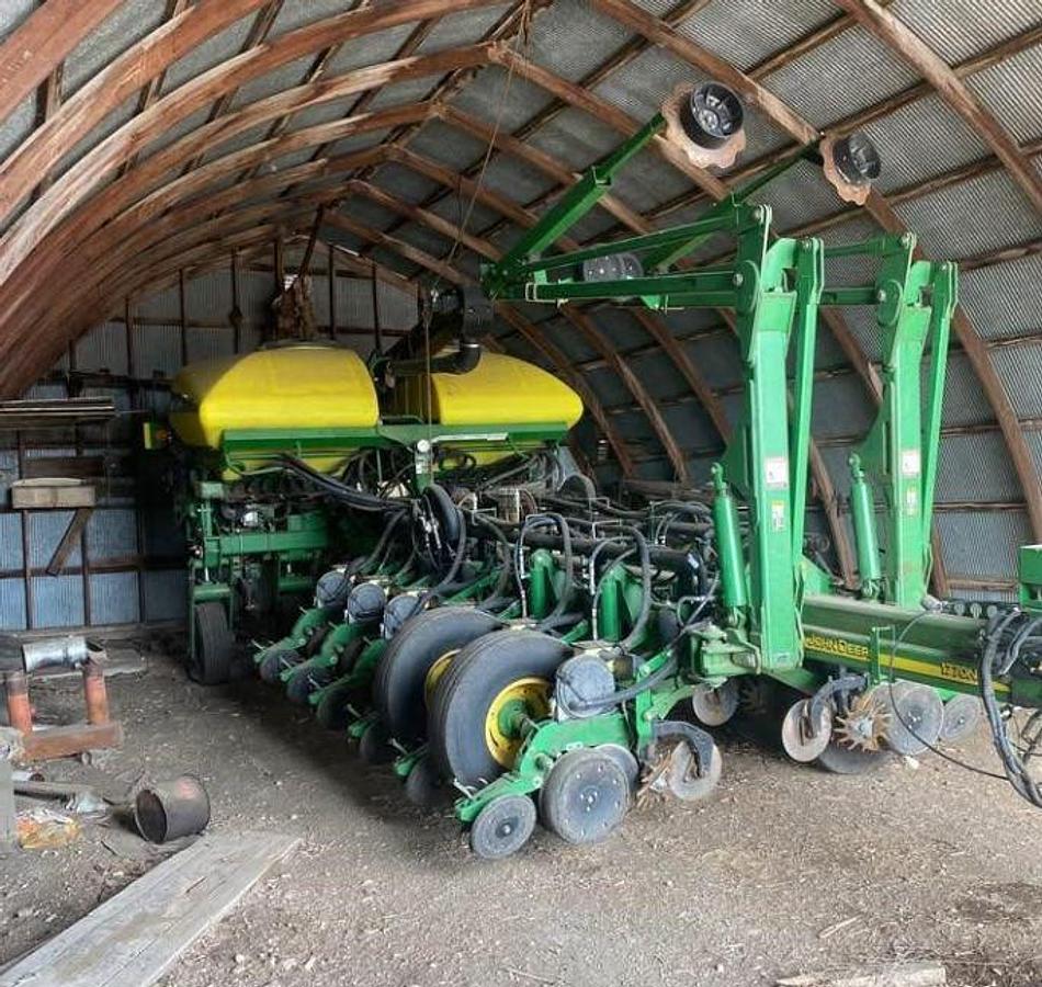 Used 2011 JOHN DEERE 1770NT