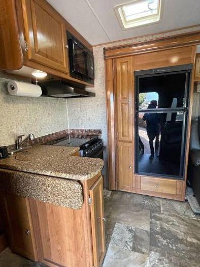 Used 2018 Coachmen Leprechaun 260DS