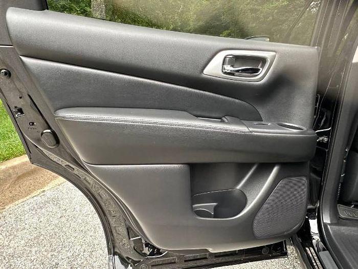 Used 2019 Nissan Pathfinder SV