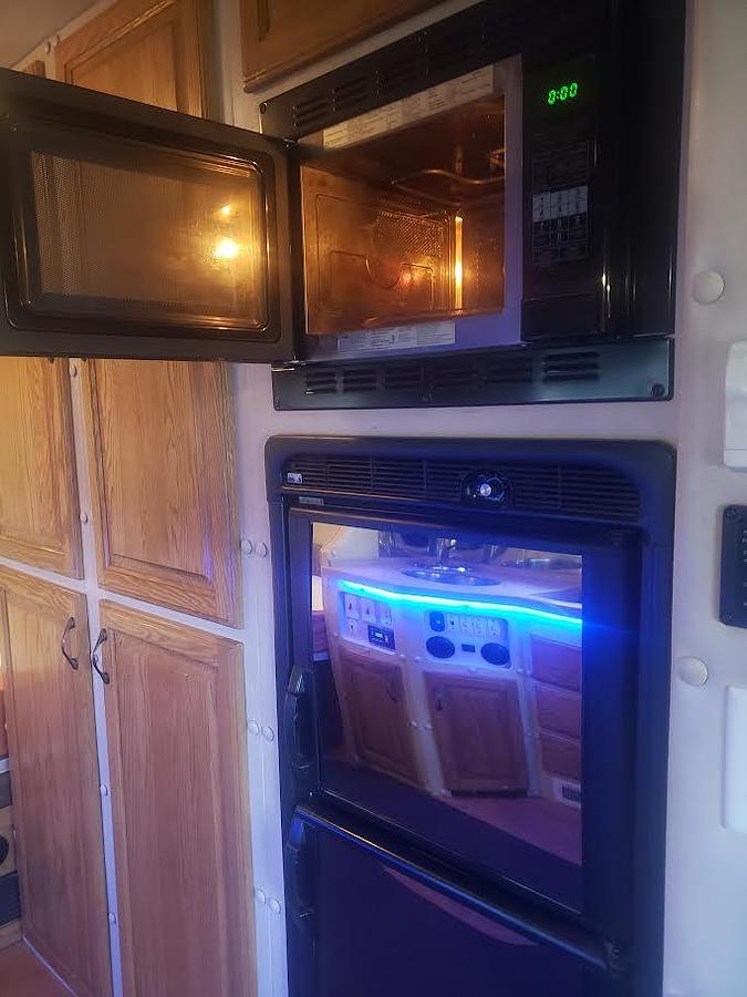 Used 2016 Kenworth T880 172" 2017 ARI SLPR Toterhome