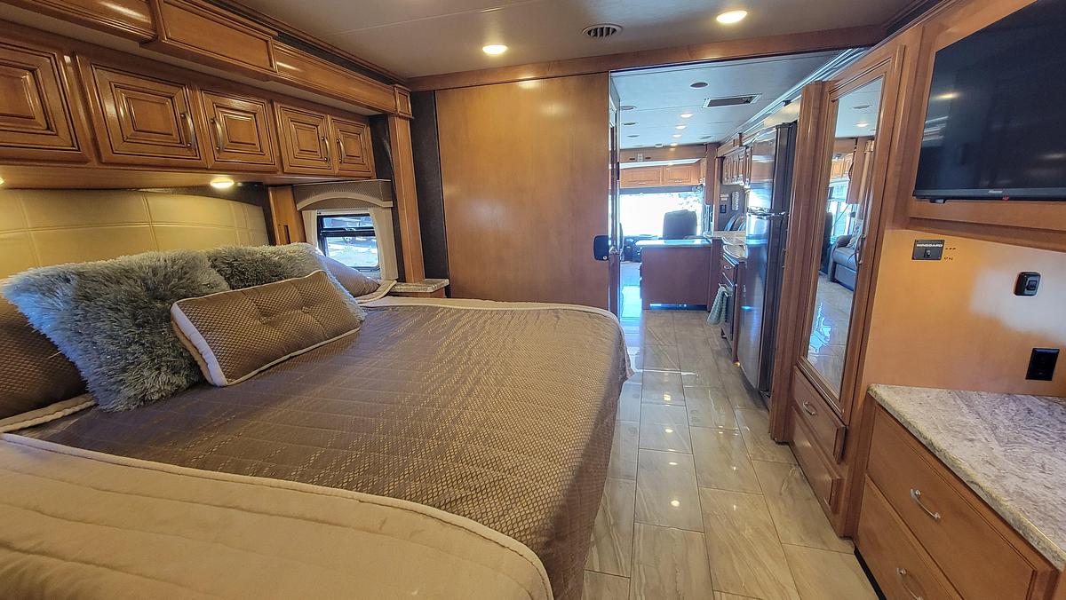 Used 2017 Thor Aria 3901 Class A Motorhome