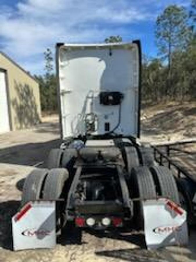 Used 2020 Kenworth T680 Conventional Sleeper Semi