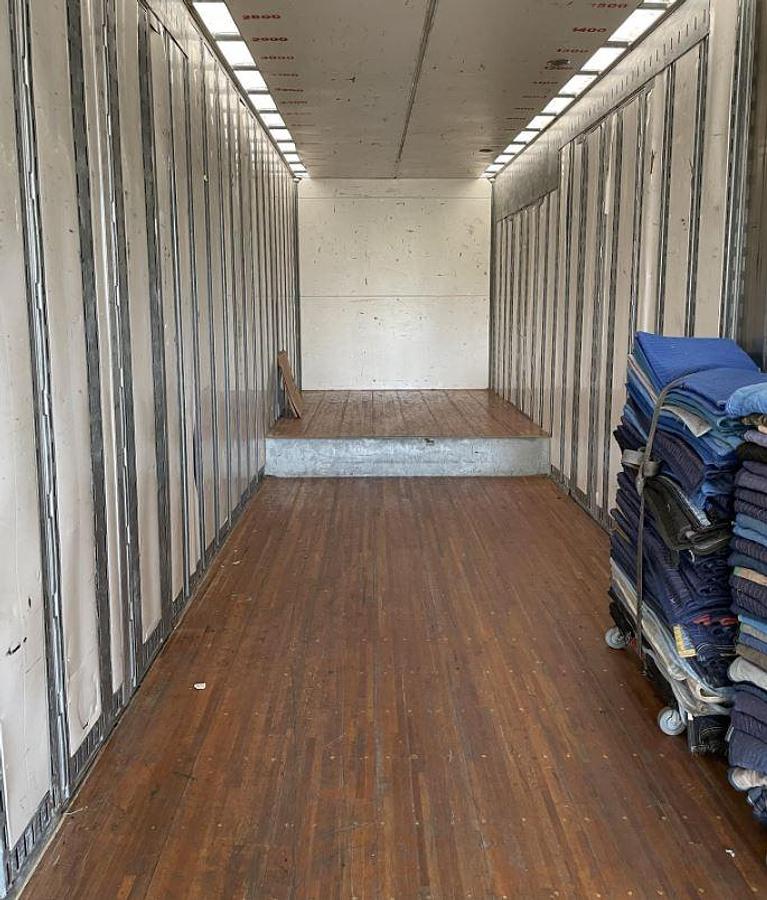 Used 2006 Kentucky 53ft X 102 In