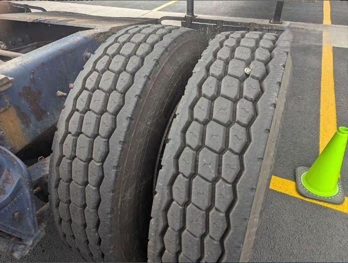 Used 1999 INTERNATIONAL 9300