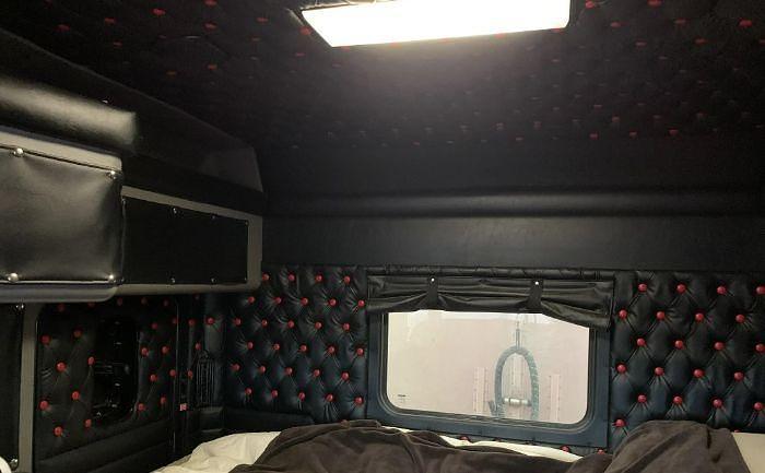 Used 2021 KENWORTH W900L