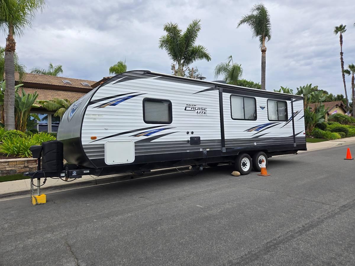 Used 2018 Forest River Salem Cruise Lite T254RLXL 30' Travel Trailer