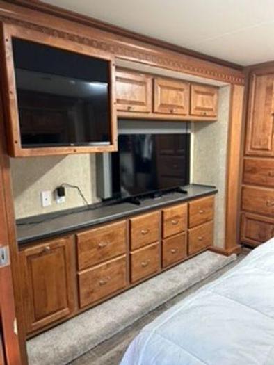 Used 2007 Tiffin Motorhomes Phaeton 42QRH