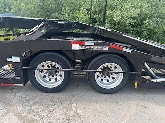 Used 2020 Peterbilt 579 With 2020 Cottrell 8 Car Trailer