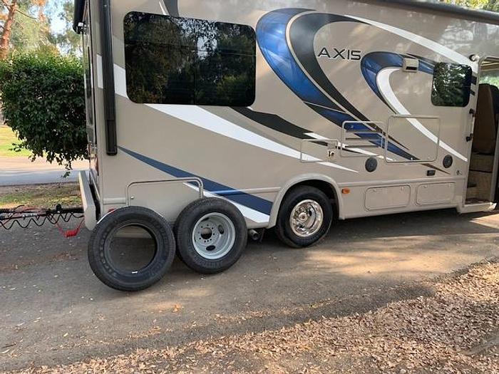 Used 2015 Thor Motor Coach Axis 25.2