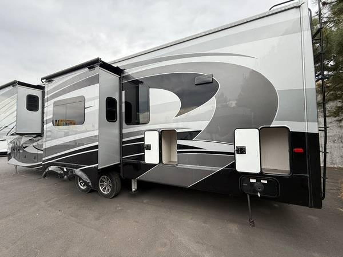 Used 2021 Forest River RiverStone Legacy 39RKFB
