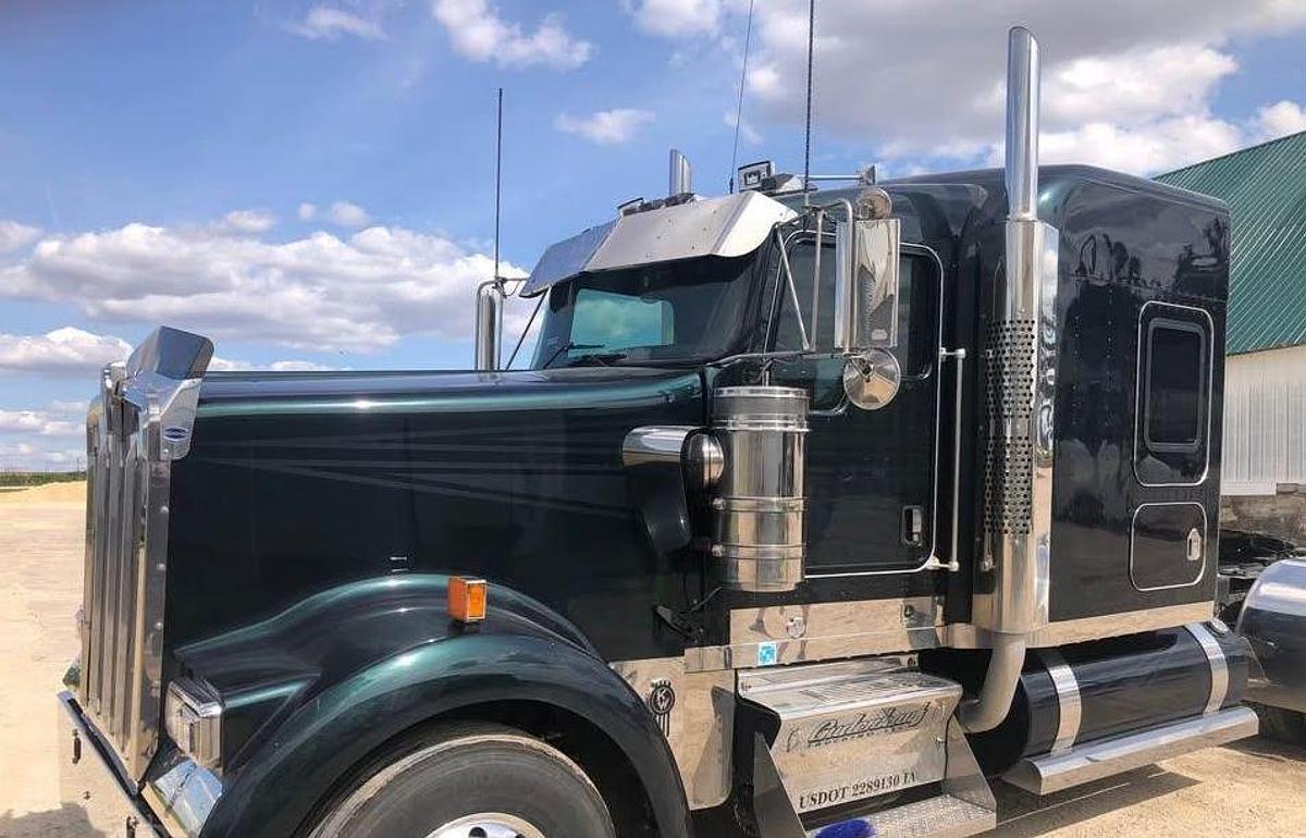 Used 2003 KENWORTH W900L