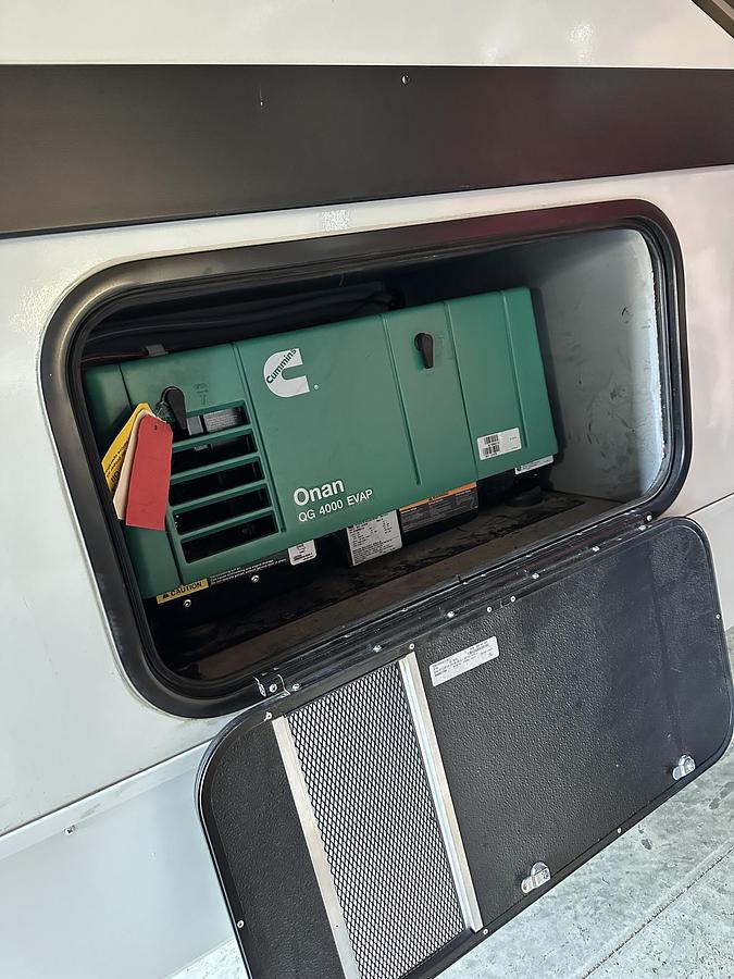 Used 2022 Grand Design Momentum 25G Toy Hauler