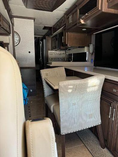 Used 2019 Newmar Ventana 3407