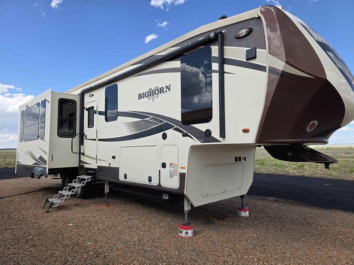 Used 2016 Heartland Bighorn 3575EL Fifth Wheel