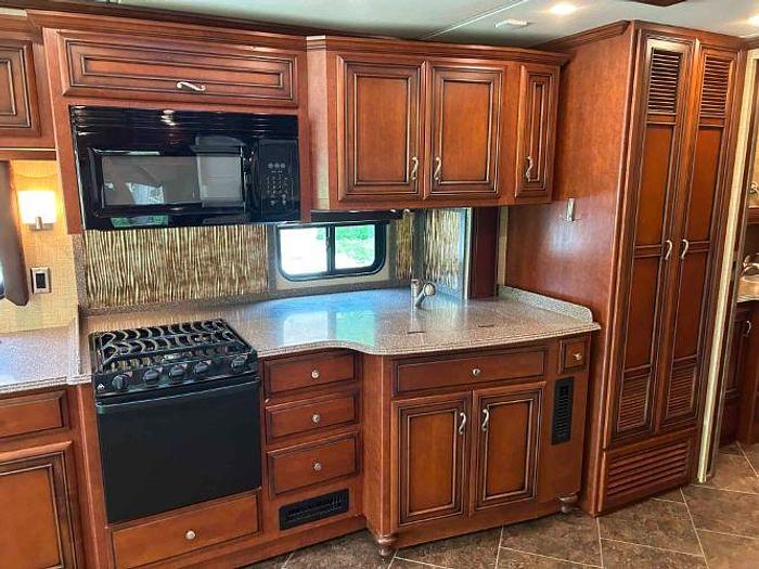 Used 2014 Newmar Ventana 3849