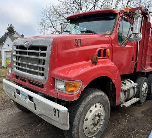 Used 2005 STERLING TRUCK