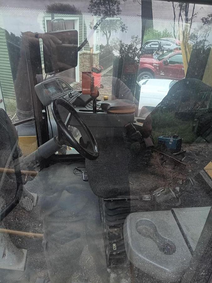 Used 2009 AG-CHEM ROGATOR 1386 Self Propelled Sprayer