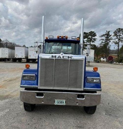 Used 1985 Mack Superliner RW613
