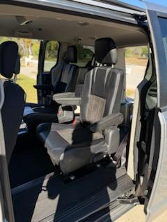 Used  2020 DODGE Grand SE Caravan Wheelchair Conversion Van
