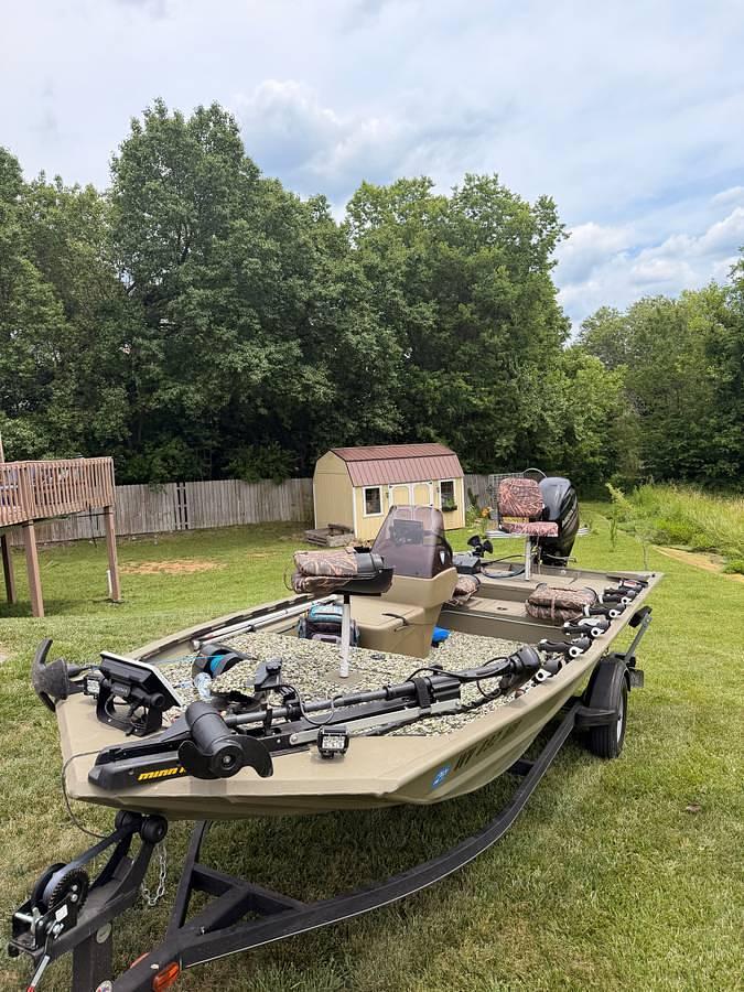 Used 2017 Tracker 1754 Mvx