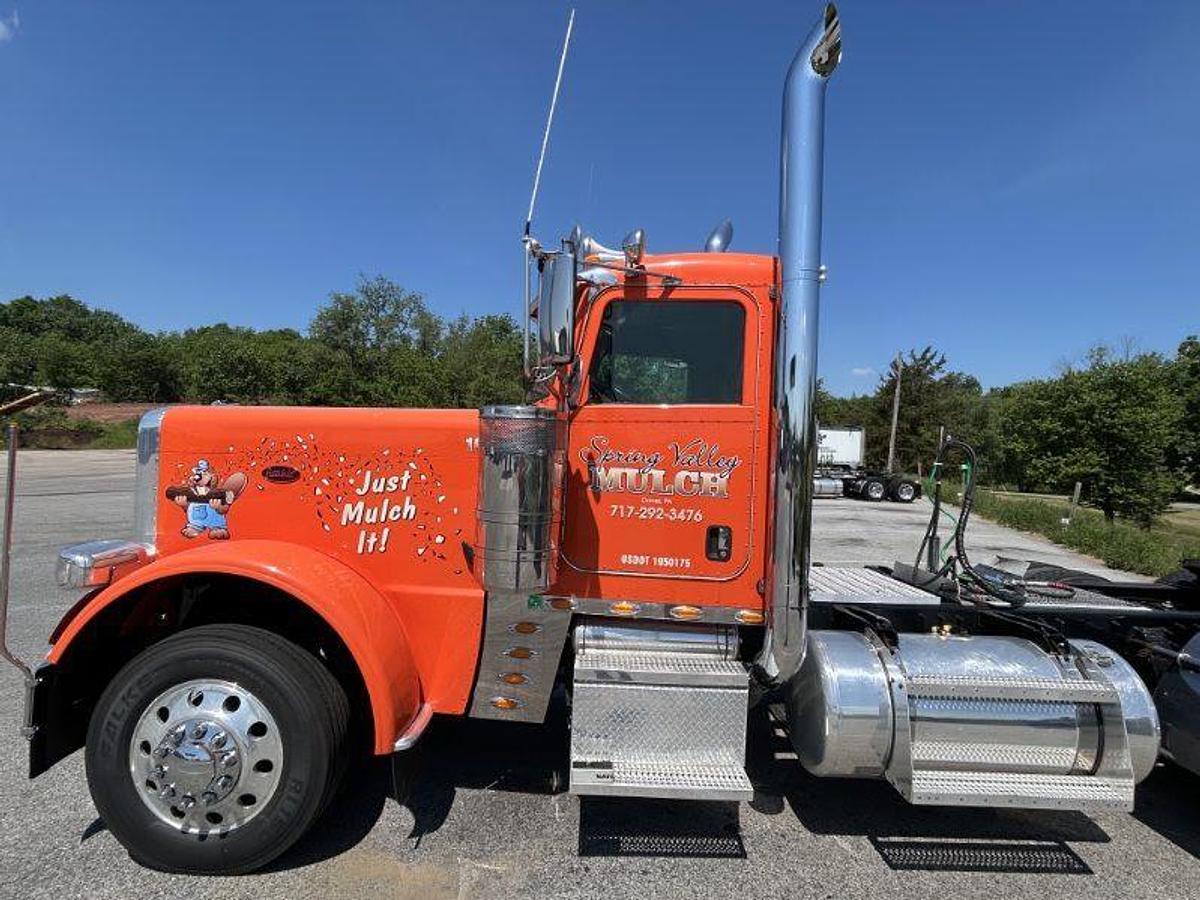 Used 2016 Peterbilt 389 Glider Kit – Classic 389 Styling – Heavy-Duty Truck