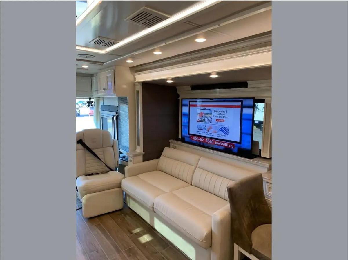 Used 2021 Tiffin Phaeton 40IH XSH