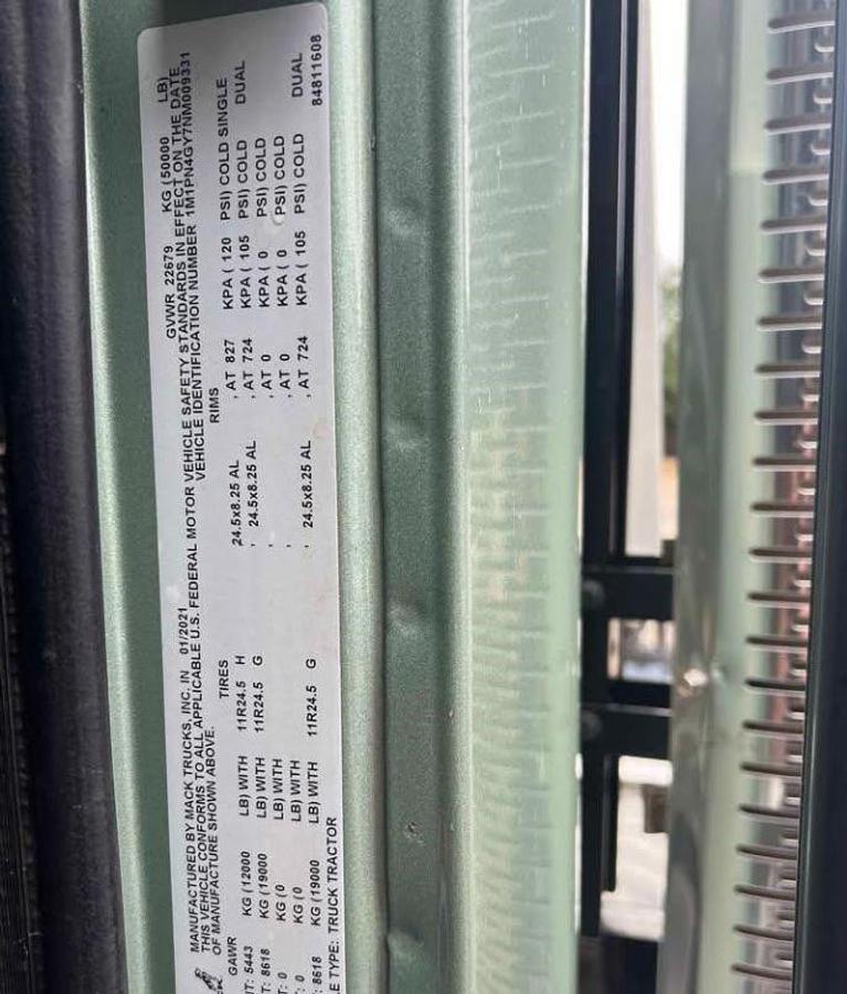 Used 2022 Mack Pinnacle 64T