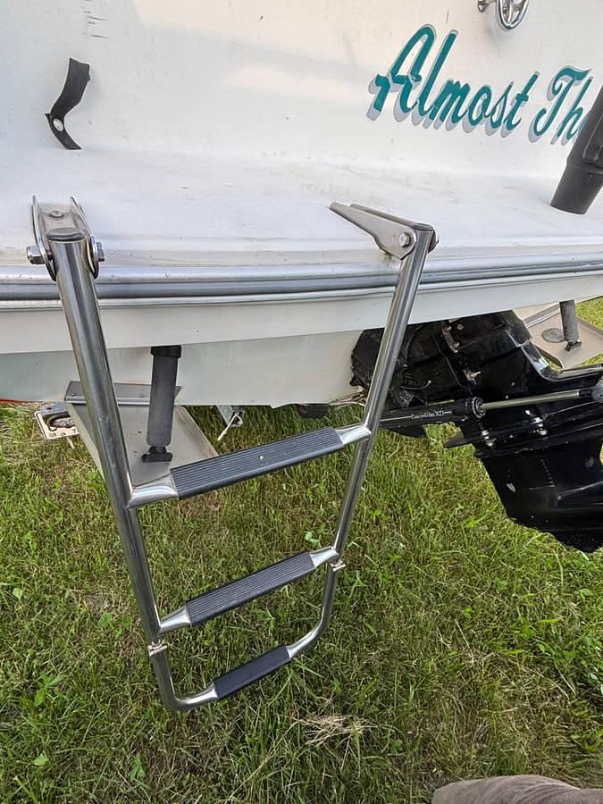 Used 1993 Sea Ray 240 Deck Boat