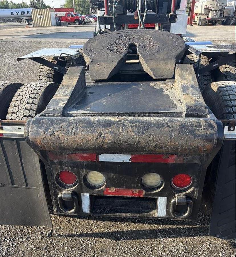 Used 2006 Kenworth T800 Wide Nose Day Cab Semi Truck