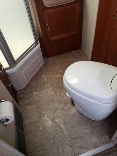 Used 2008 Fleetwood Tioga 31M