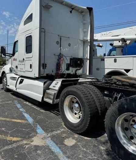 Used 2022 KENWORTH T680