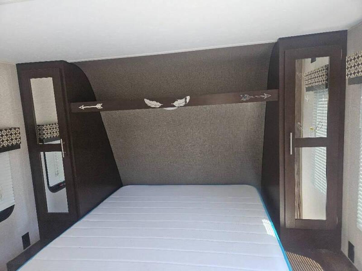 Used 2018 KZ Sportsman Travel Trailer