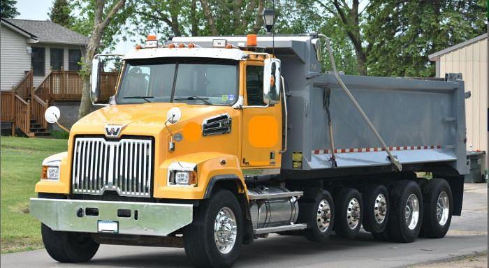 Used 2018 WESTERN STAR 4700