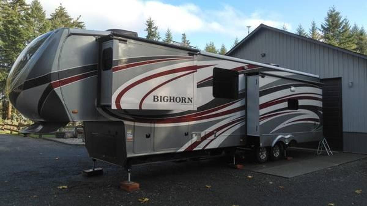 Used 2016 Heartland Bighorn