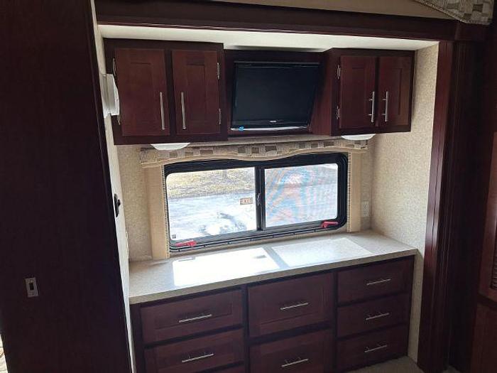 Used 2011 Forest River Berkshire 390BH