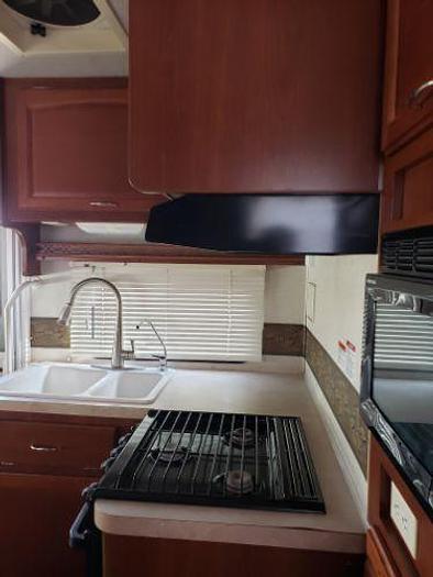 Used 2008 Fleetwood Tioga 31M