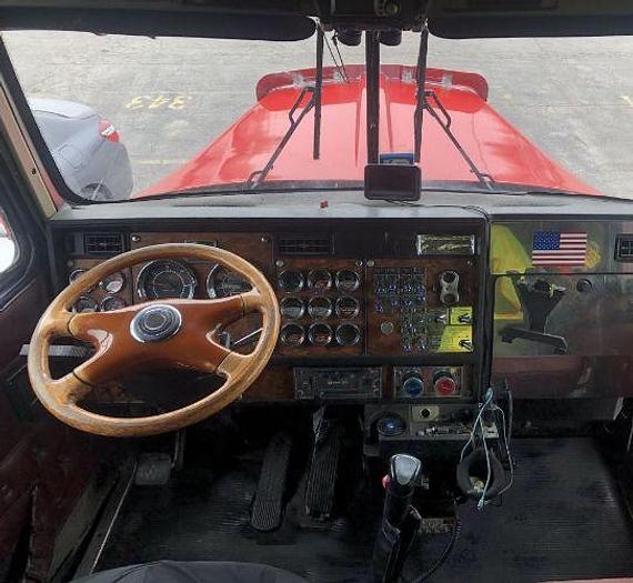 Used 2001 KENWORTH W900L