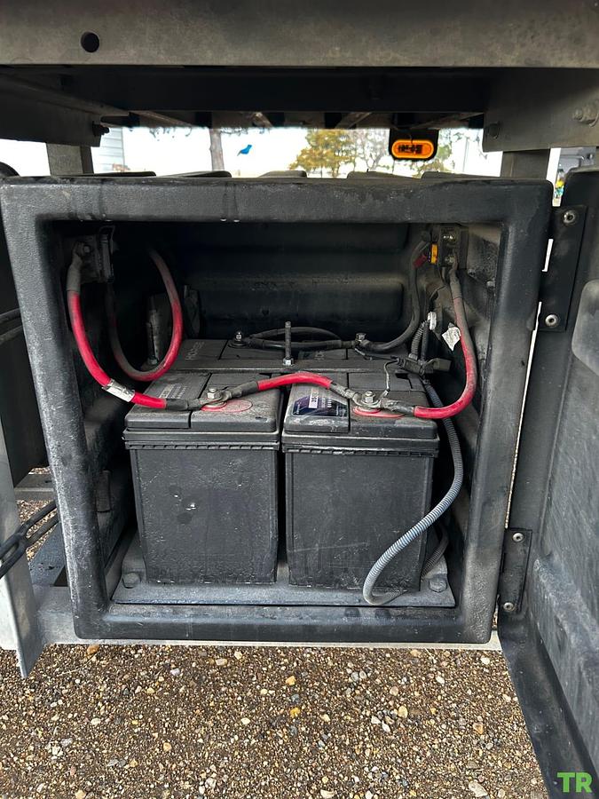 Used 2015 Great Dane Dry Van Trailer | Electric-Over-Hydraulic Lift Gate | Road Ready
