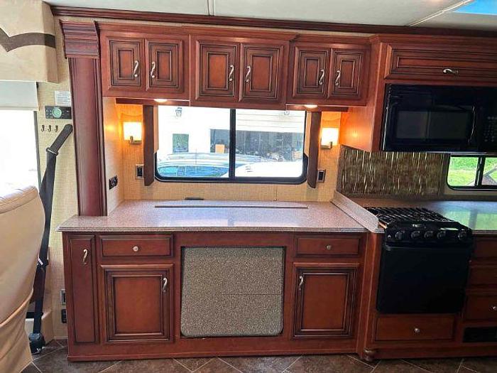 Used 2014 Newmar Ventana 3849