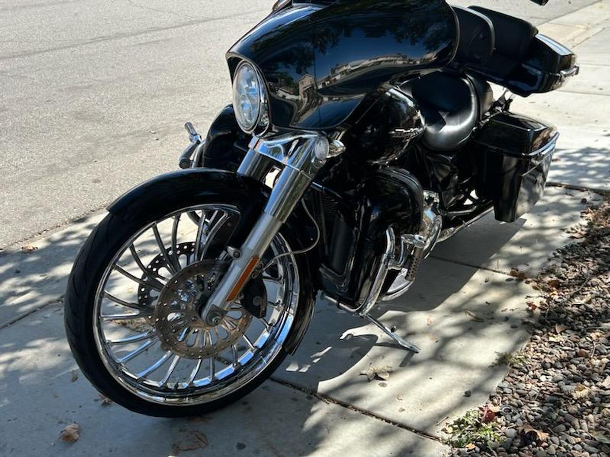 Used 2016 Harley-Davidson Street Glide FLHX