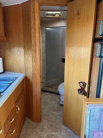 Used 2000 Sundowner Sunlite with Hitch