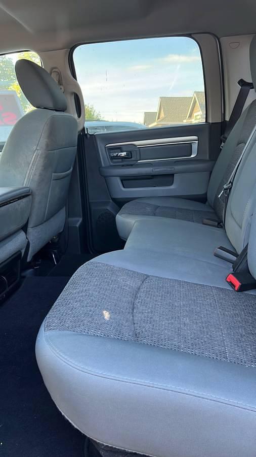 Used 2015 Ram 3500 SLT 4X4 Hemi V8 Crew Cab