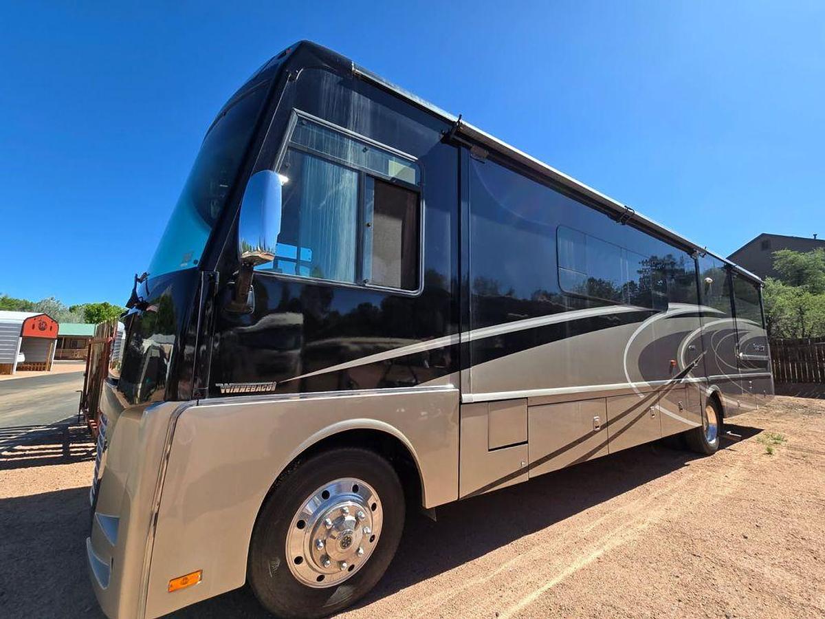 Used 2016 Winnebago Adventurer 38Q
